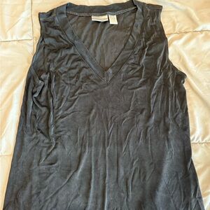 Black V-Neck Sleeveless Top